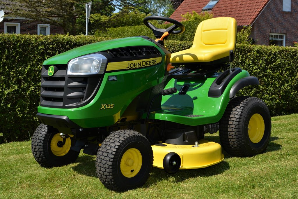 John Deere lawn mower purchased with equipemt financing for landscaping companies